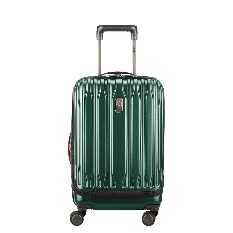 Chromium Lite 19" Spinner International Carry-On Luggage