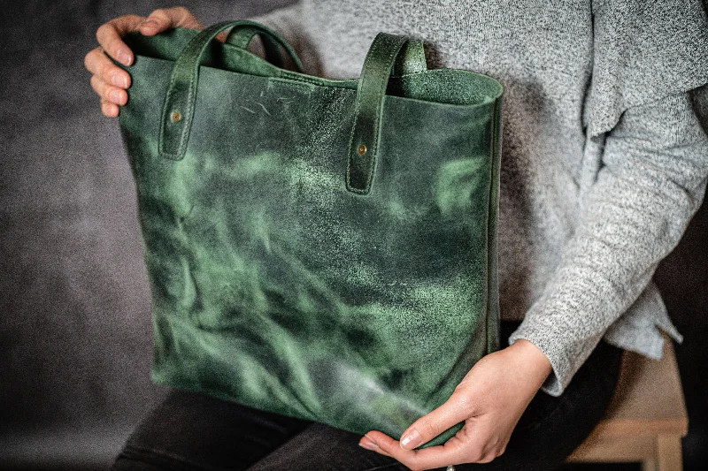 Women's Tote Bag with Magnetic Closure in Orange for Easy Access on the GoLeather Tote Bag - Crazy Horse Forest Green Women's Tote Bag with Magnetic Closure in Orange for Easy Access on the GoLeather Tote Bag - Crazy Horse Forest Green
