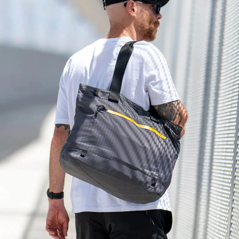Geometric - Printed Tote Bag in Multicolor for a Contemporary and Trendy OutfitRennen Ripstop Tote - Grid Grey Geometric - Printed Tote Bag in Multicolor for a Contemporary and Trendy OutfitRennen Ripstop Tote - Grid Grey