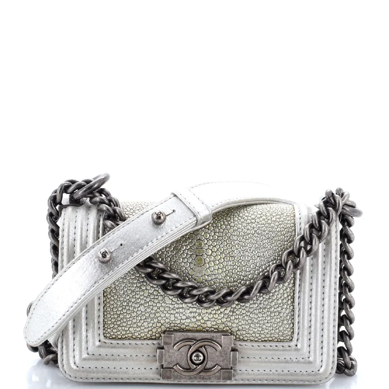 Metallic Shoulder Bag in Gold for Special OccasionsBoy Flap Bag Stingray Mini