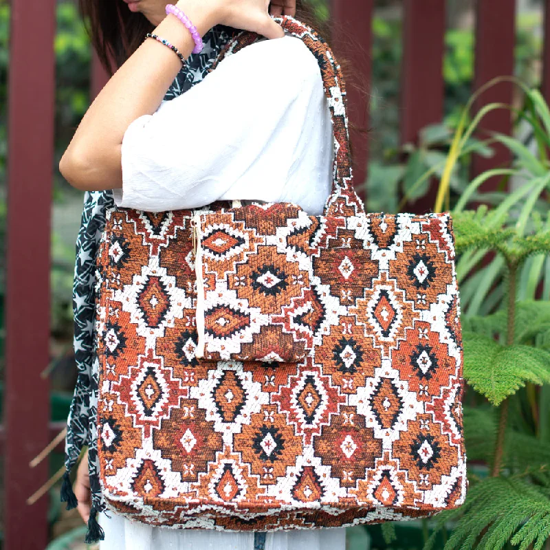 Tote Bag with Adjustable Shoulder Strap in Olive Green for Comfortable CarryingBrown and White Box Style Tote bag Tote Bag with Adjustable Shoulder Strap in Olive Green for Comfortable CarryingBrown and White Box Style Tote bag