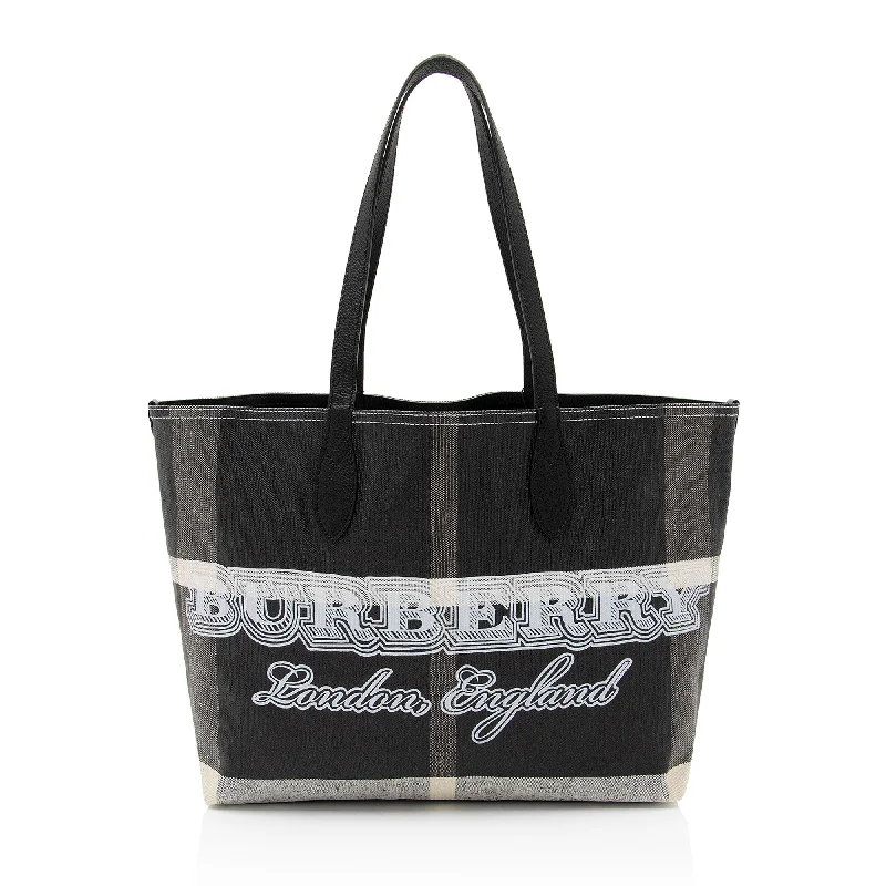 Women's Printed Tote Bag in Floral Patterns for a Spring - Themed Shopping TripBurberry Mega Check Doodle Medium Tote Women's Printed Tote Bag in Floral Patterns for a Spring - Themed Shopping TripBurberry Mega Check Doodle Medium Tote