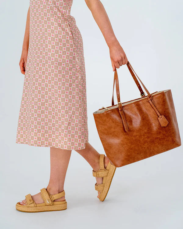 Carmine Tote - Tan + Oyster