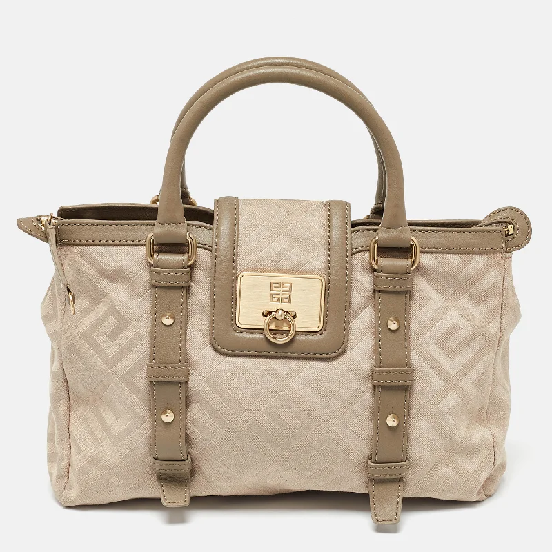 Women's Tote Bag with Zipper Closure in Red for Secure StorageGivenchy Beige Signature Canvas And Leather Tote Women's Tote Bag with Zipper Closure in Red for Secure StorageGivenchy Beige Signature Canvas And Leather Tote