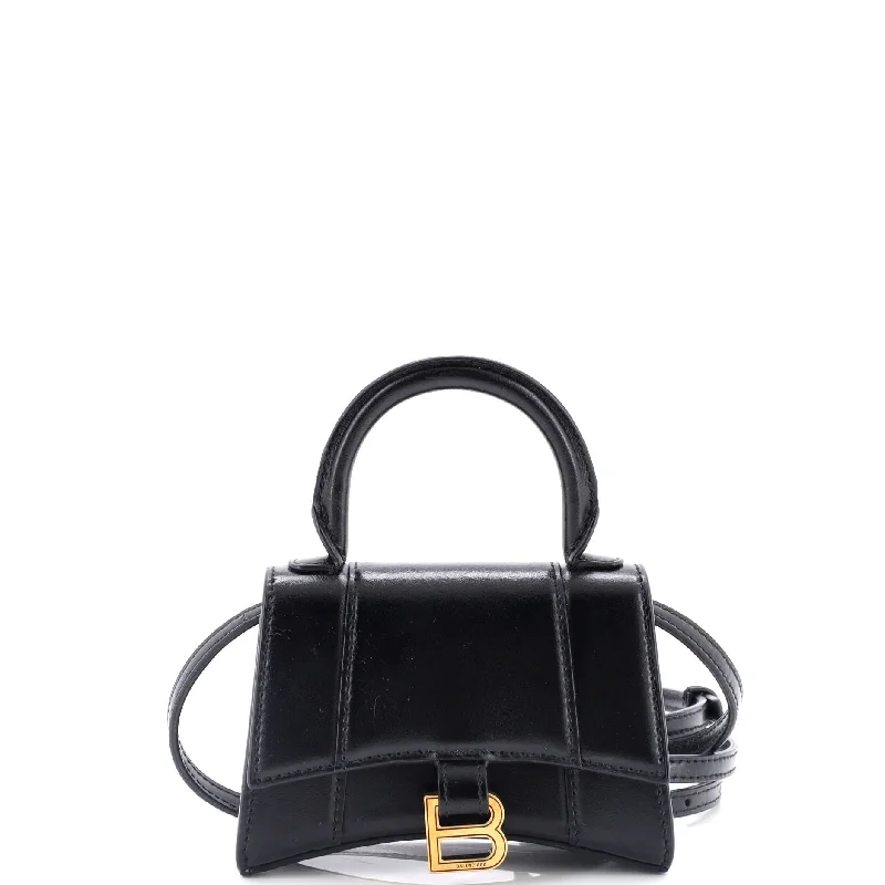 Pvc Shoulder Bag in Clear with Glitter for a Fun and Modern LookHourglass Top Handle Bag Leather Mini Pvc Shoulder Bag in Clear with Glitter for a Fun and Modern LookHourglass Top Handle Bag Leather Mini