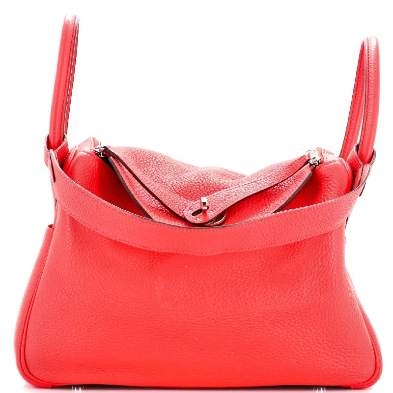 Shoulder Bag with Chain Strap in Silver for a Trendy AppearanceLindy Bag Clemence 30 Shoulder Bag with Chain Strap in Silver for a Trendy AppearanceLindy Bag Clemence 30