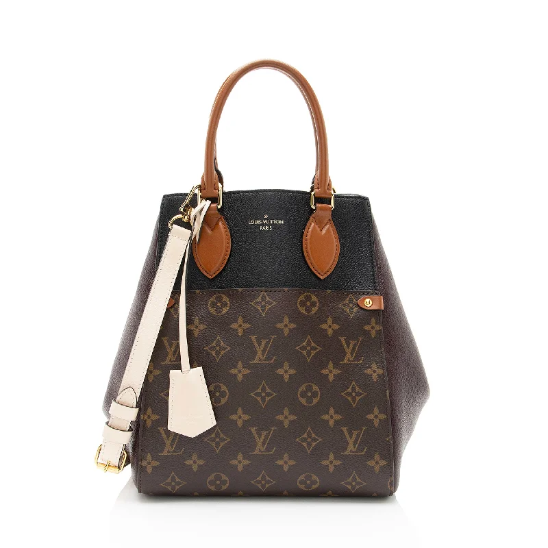 Medium - Sized Canvas Tote Bag in Navy Blue with Striped Pattern for a Nautical - Inspired LookLouis Vuitton Calfskin Monogram Canvas Fold Tote MM Medium - Sized Canvas Tote Bag in Navy Blue with Striped Pattern for a Nautical - Inspired LookLouis Vuitton Calfskin Monogram Canvas Fold Tote MM