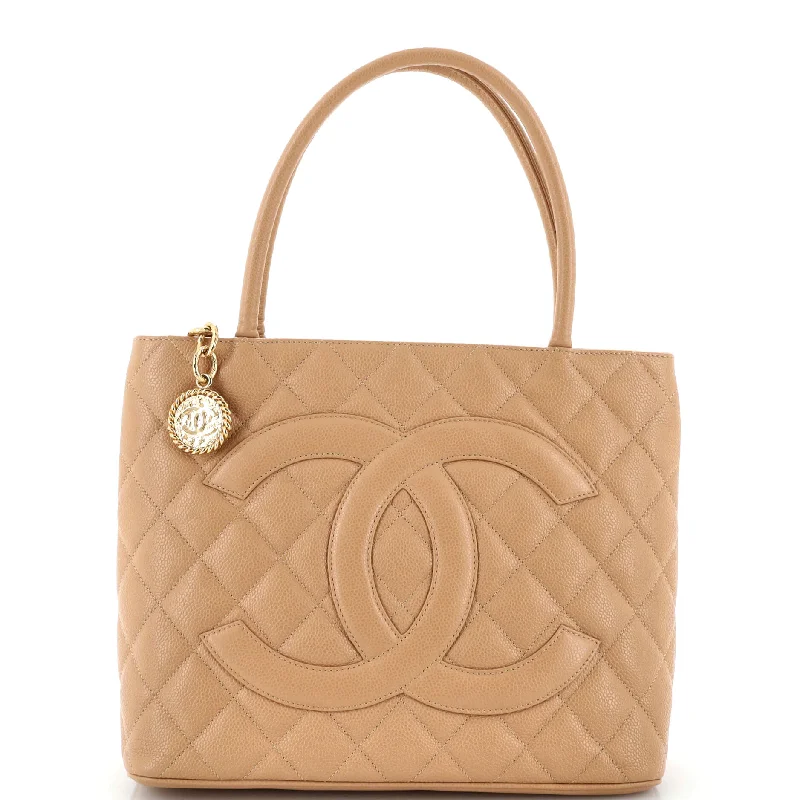 Medallion Tote Quilted Caviar