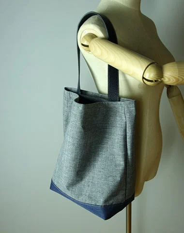Large Capacity Genuine Leather Women's Tote Bag in Black for Work and CommutingWomens Gray Nylon Shoulder Tote Bags Best Nylon Tote Handbag Shopper Bags Purse for Ladies Large Capacity Genuine Leather Women's Tote Bag in Black for Work and CommutingWomens Gray Nylon Shoulder Tote Bags Best Nylon Tote Handbag Shopper Bags Purse for Ladies