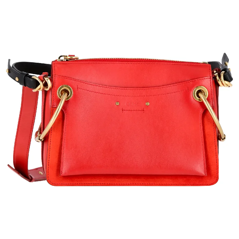 Medium - sized Canvas Crossbody Bag in Beige with Floral Print for Spring OutingsChloé Small Roy Shoulder Bag in Red Leather
