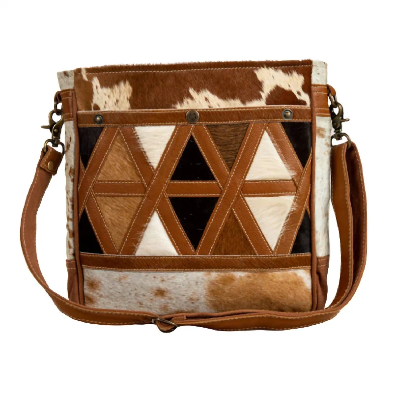 Waterproof Nylon Crossbody Bag in Navy Blue for Outdoor Hiking TripsDakota Plains Hair-On Hide Petite Canvas Hairon Bag In Brown