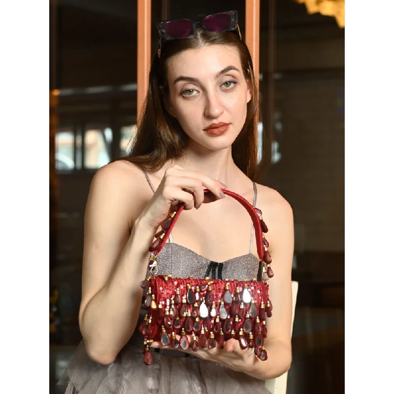Leather Clutch with Chain Strap in Black for Cocktail PartiesOdette Red Clutch Embellished with Mirror for Women